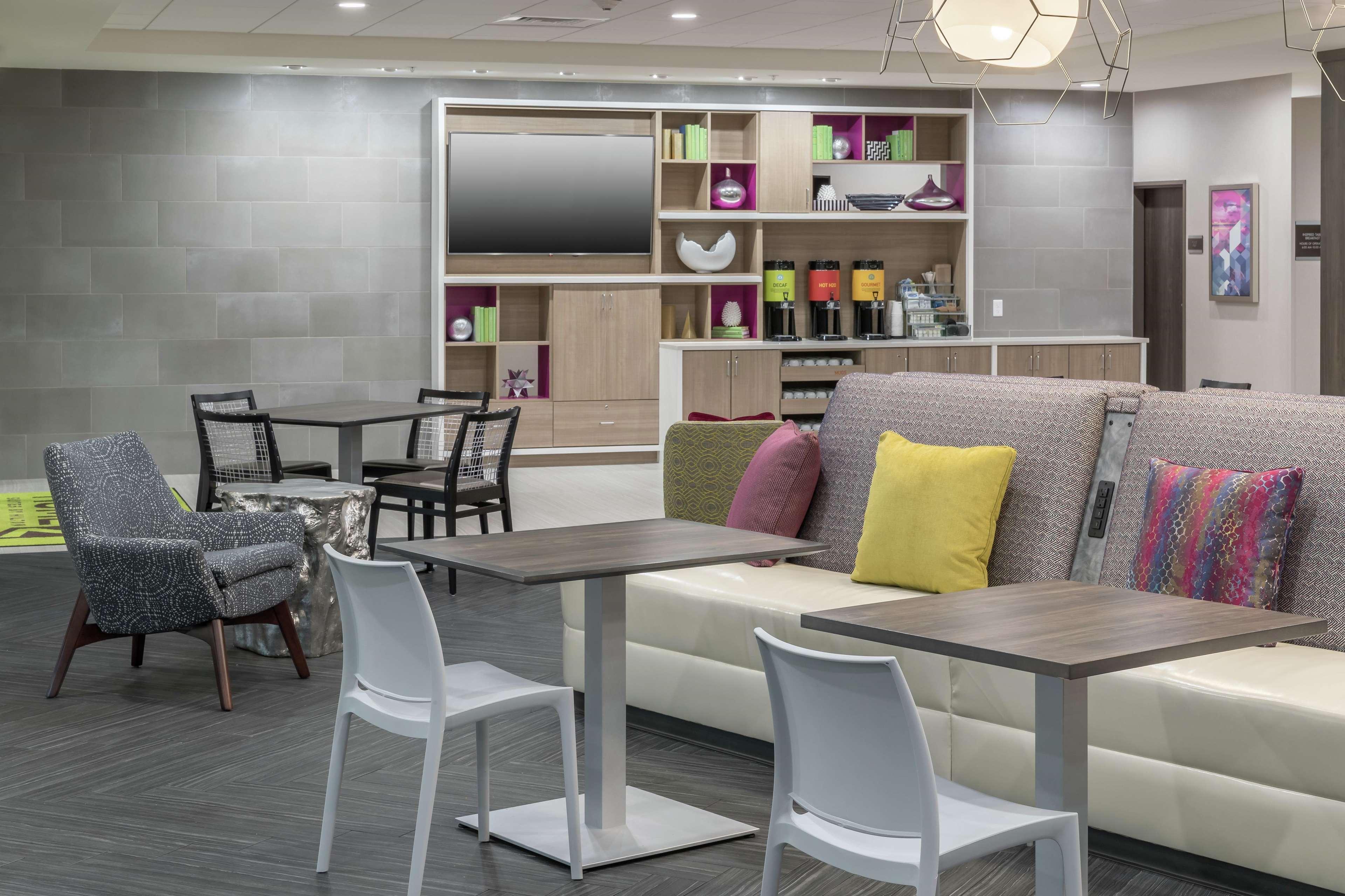 Home2 Suites By Hilton Orlando Airport Eksteriør billede