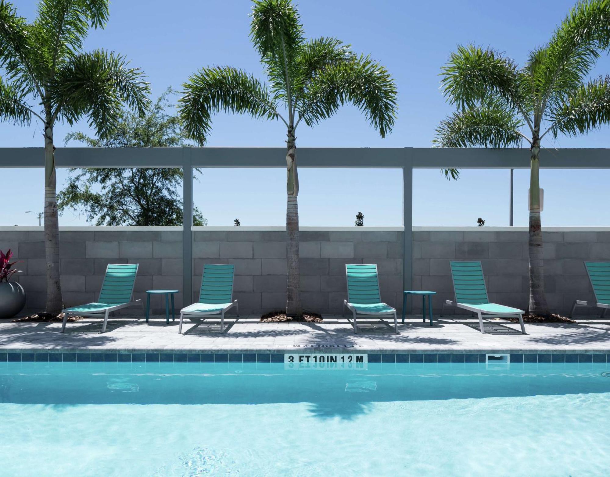 Home2 Suites By Hilton Orlando Airport Eksteriør billede
